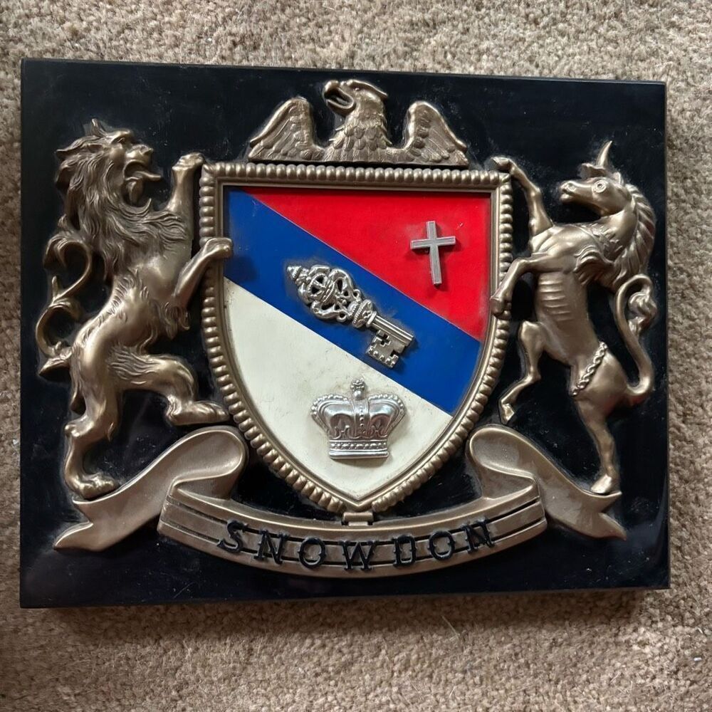 Snowden Family Crest Plastic Plaque